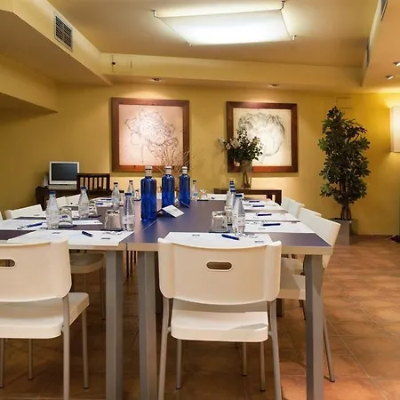 Hotel Abad 3*