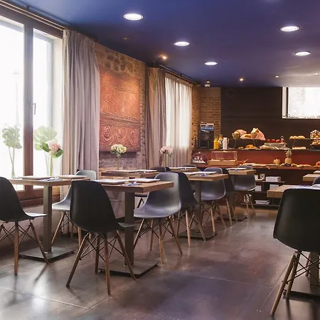 Hotel Abad 3*