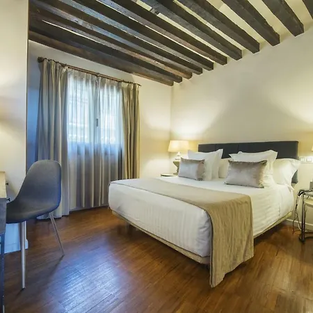 阿瓦德托莱多酒店 酒店