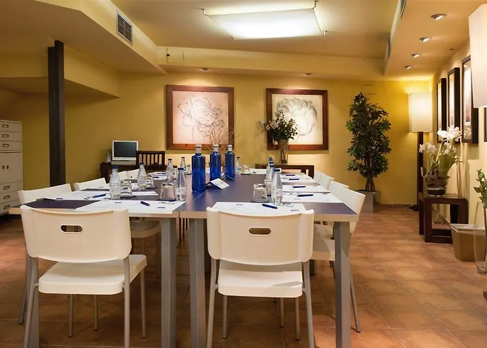 酒店 阿瓦德托莱多酒店 3*